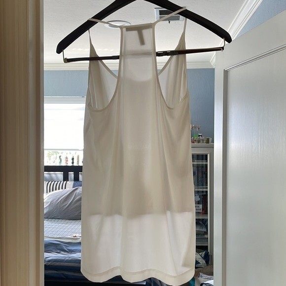 BCBGMAXAZRIA
Sayge Sleeveless Faux-Wrap Blouse, White Size Small - Picture 4 of 9